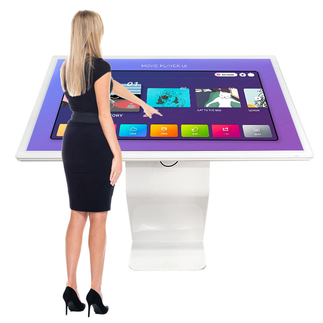 Cảm ứng điện dung 32/43/49/55 Inch Tất cả một PC Bảng hiệu kỹ thuật số Android Kiosk th&ocirc;ng tin tương t&aacute;c đứng tr&ecirc;n s&agrave;n h&igrave;nh chữ K